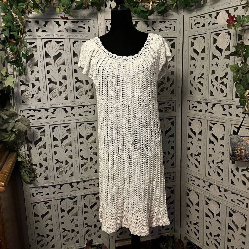 WONDERFUL TRUE WHITE OPEN CROTCHET CUTE SHORT SLEEVES MIDI DRESS